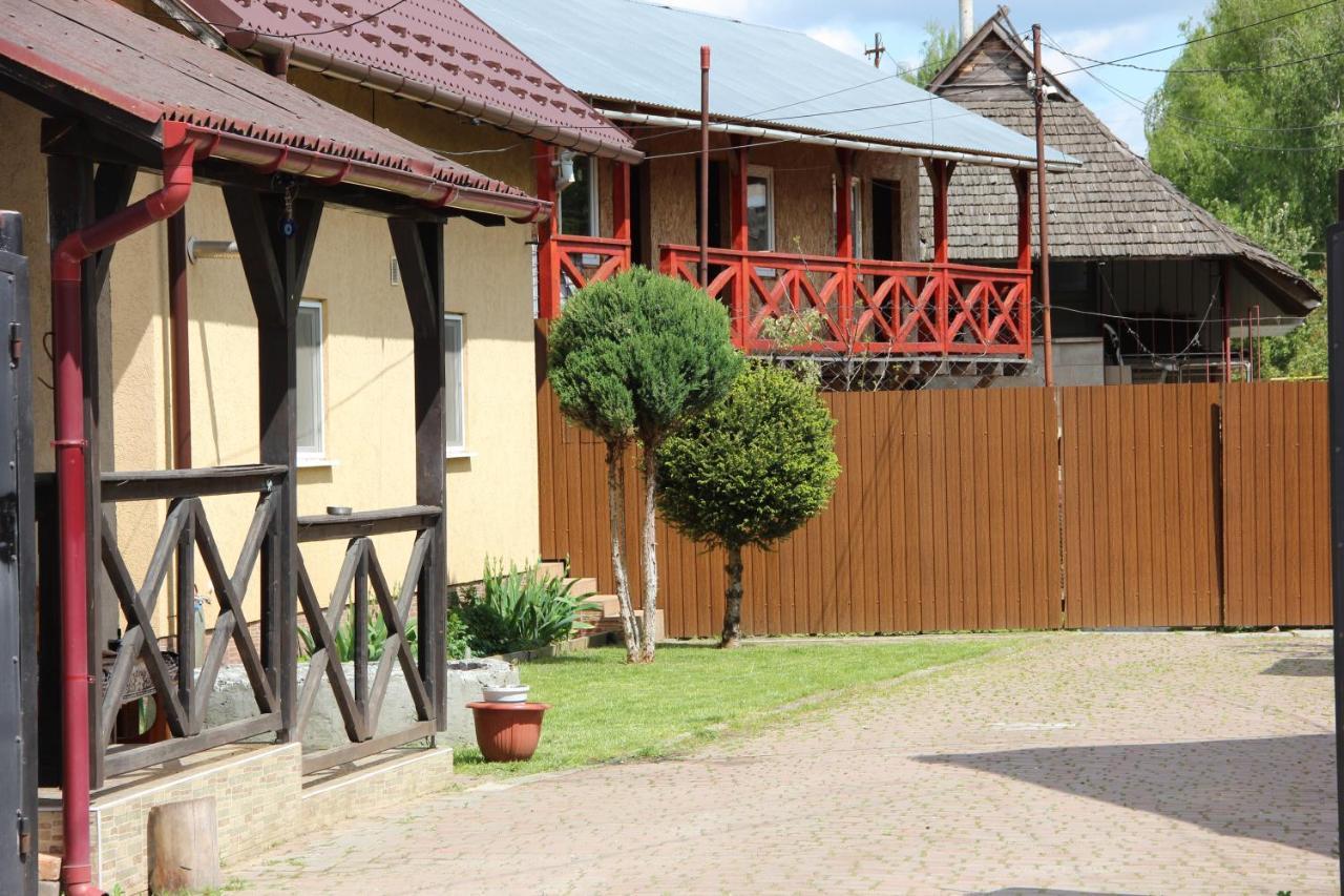 Apartamento Ріточка Beregovo Exterior foto