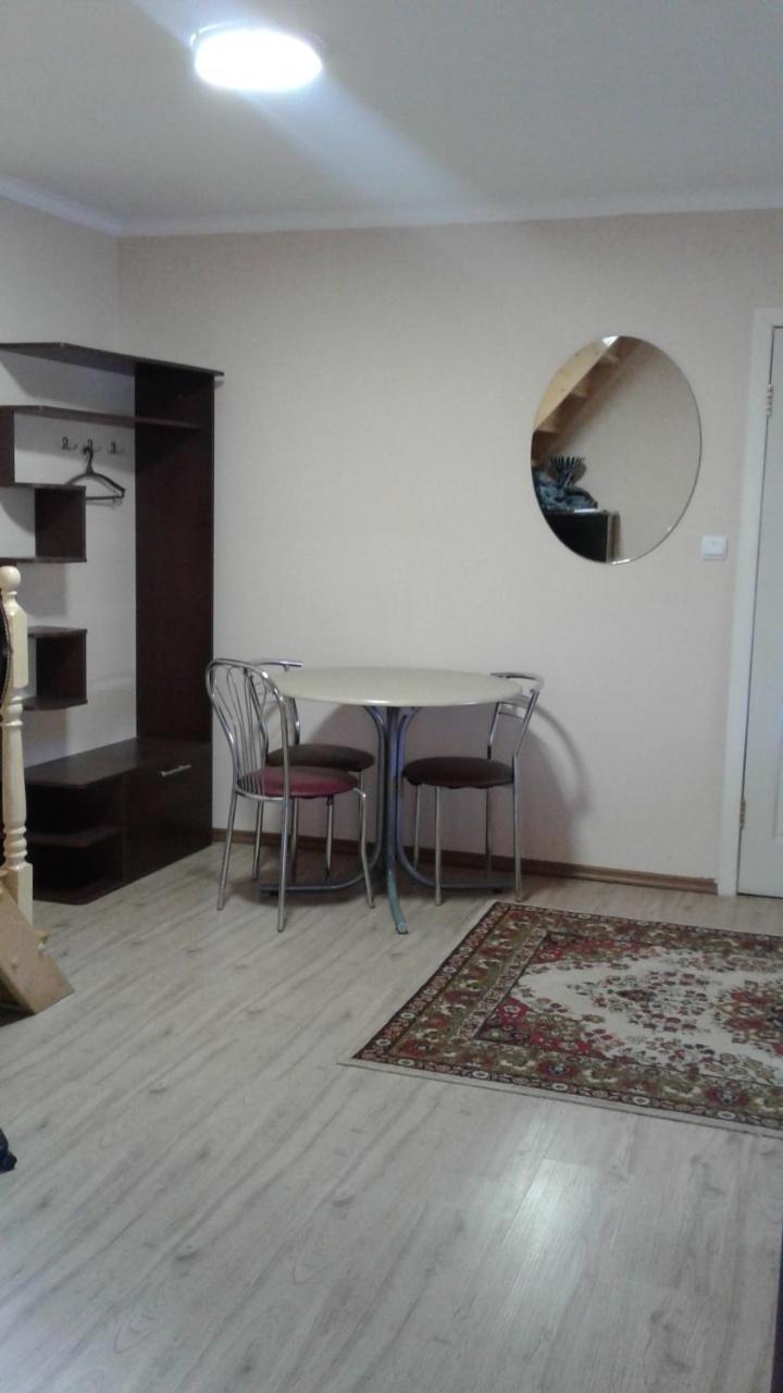 Apartamento Ріточка Beregovo Exterior foto